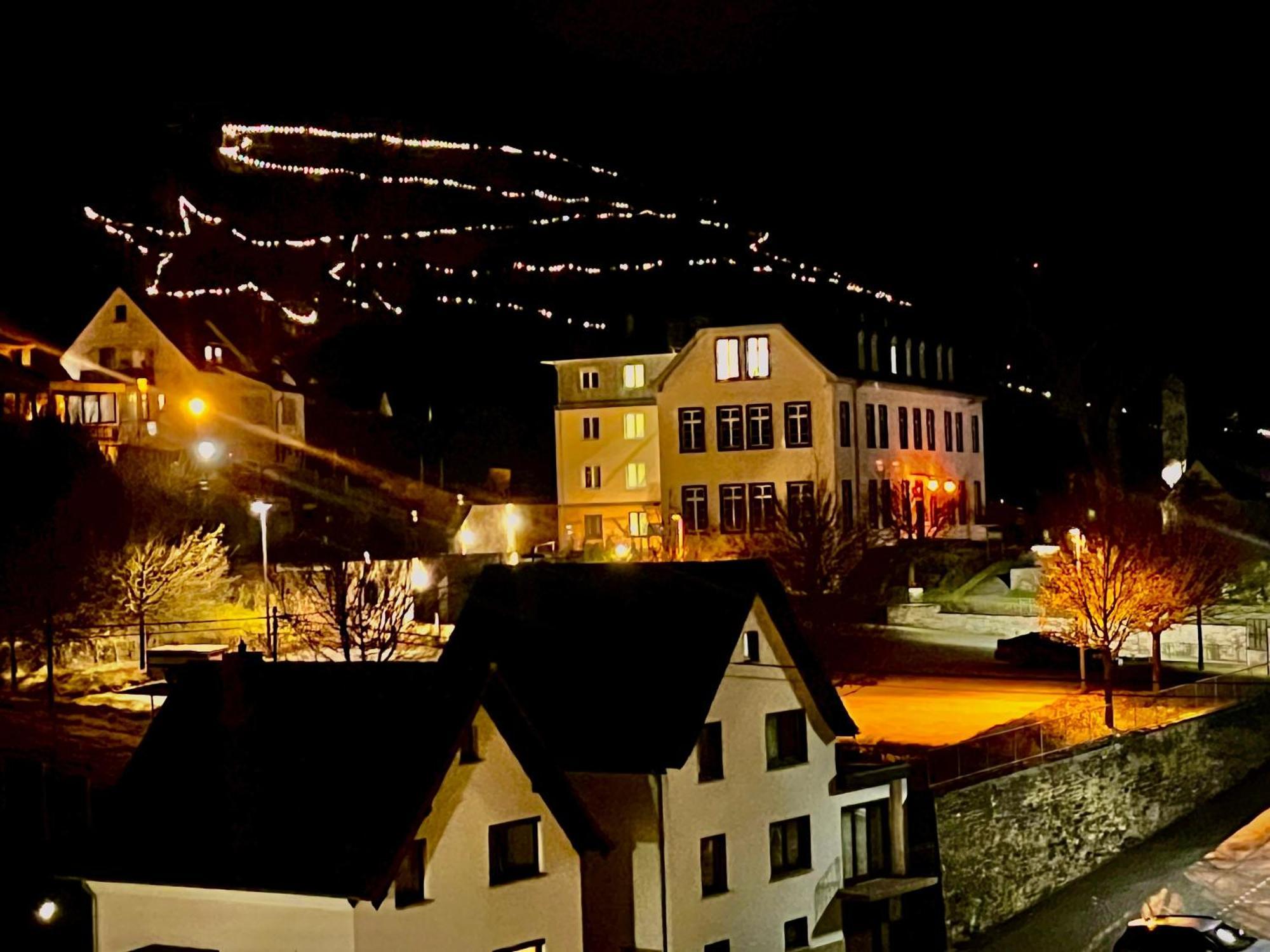 Ferienwohnung "Gaston" Mitten In Waldbreitbach Esterno foto
